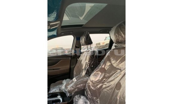 Buy Import Hyundai Santa Fe White Car in Import - Dubai in Belait Buy Import Hyundai Santa Fe White Car in Import - Dubai in Belait