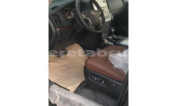 Buy Import Toyota Land Cruiser Black Car in Import - Dubai in Belait Buy Import Toyota Land Cruiser Black Car in Import - Dubai in Belait