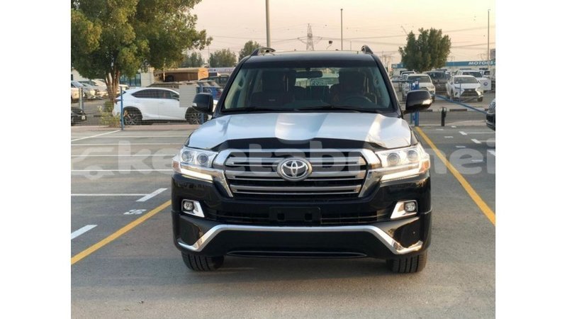 Big with watermark toyota land cruiser belait import dubai 2280