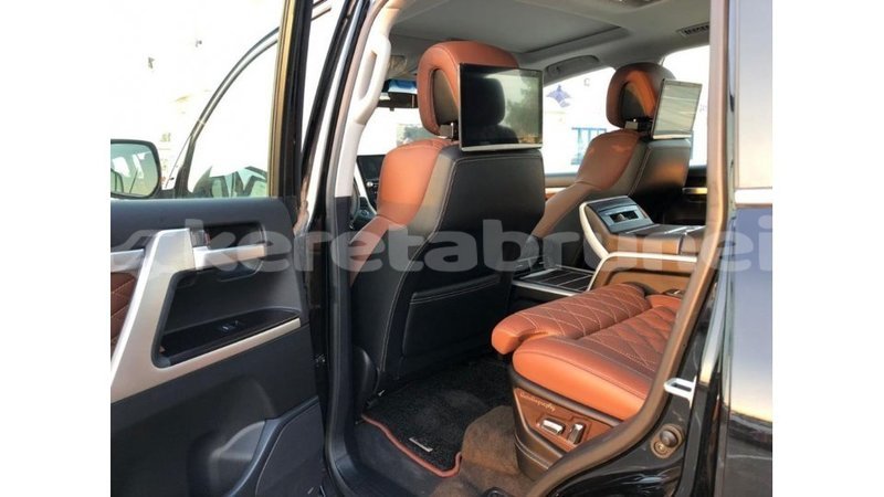 Big with watermark toyota land cruiser belait import dubai 2280