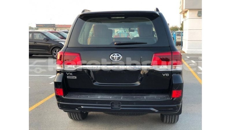 Big with watermark toyota land cruiser belait import dubai 2280