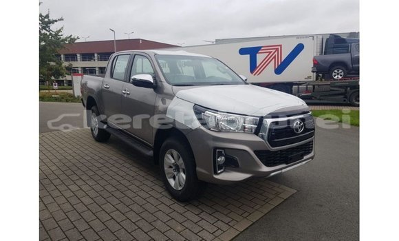 Buy Import Toyota Hilux Brown Car in Import - Dubai in Belait Buy Import Toyota Hilux Brown Car in Import - Dubai in Belait