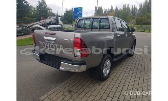 Buy Import Toyota Hilux Brown Car in Import - Dubai in Belait Buy Import Toyota Hilux Brown Car in Import - Dubai in Belait