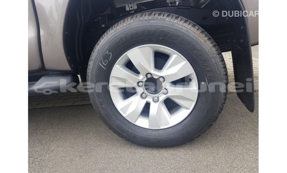 Buy Import Toyota Hilux Brown Car in Import - Dubai in Belait Buy Import Toyota Hilux Brown Car in Import - Dubai in Belait