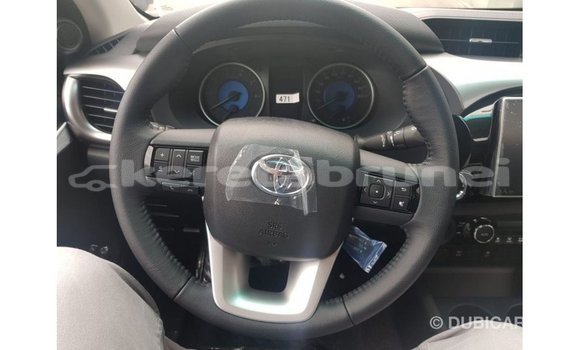 Buy Import Toyota Hilux Brown Car in Import - Dubai in Belait Buy Import Toyota Hilux Brown Car in Import - Dubai in Belait