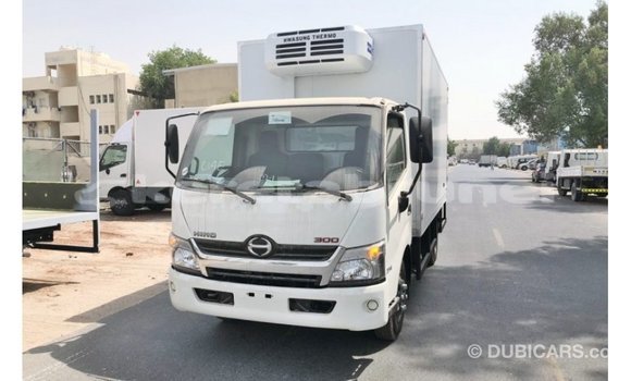 Buy Import Hino 300 Series White Truck in Import - Dubai in Belait Buy Import Hino 300 Series White Truck in Import - Dubai in Belait