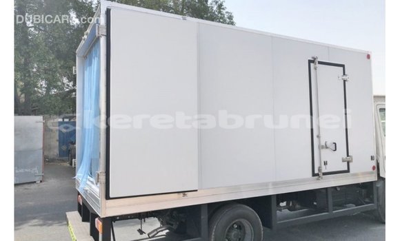 Buy Import Hino 300 Series White Truck in Import - Dubai in Belait Buy Import Hino 300 Series White Truck in Import - Dubai in Belait
