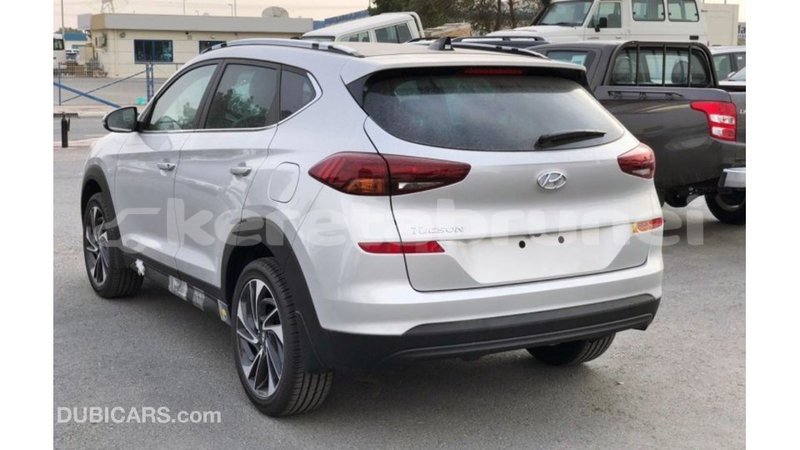 Big with watermark hyundai tucson belait import dubai 2284