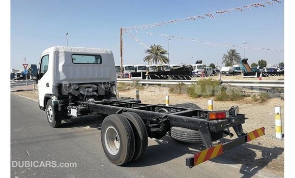 Buy Import Mitsubishi Carisma White Car in Import - Dubai in Belait Buy Import Mitsubishi Carisma White Car in Import - Dubai in Belait