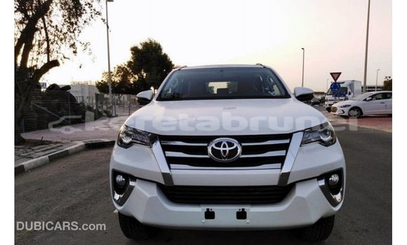Buy Import Toyota Fortuner White Car in Import - Dubai in Belait Buy Import Toyota Fortuner White Car in Import - Dubai in Belait