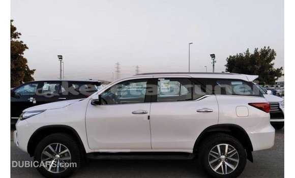 Buy Import Toyota Fortuner White Car in Import - Dubai in Belait Buy Import Toyota Fortuner White Car in Import - Dubai in Belait