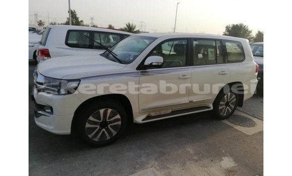 Buy Import Toyota Land Cruiser White Car in Import - Dubai in Belait Buy Import Toyota Land Cruiser White Car in Import - Dubai in Belait