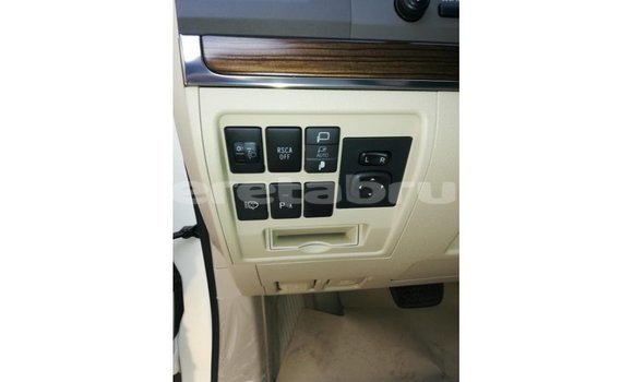 Buy Import Toyota Land Cruiser White Car in Import - Dubai in Belait Buy Import Toyota Land Cruiser White Car in Import - Dubai in Belait