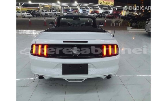 Buy Import Ford Mustang White Car in Import - Dubai in Belait Buy Import Ford Mustang White Car in Import - Dubai in Belait