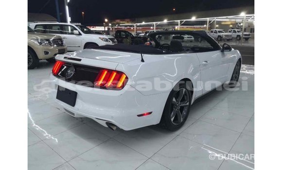 Buy Import Ford Mustang White Car in Import - Dubai in Belait Buy Import Ford Mustang White Car in Import - Dubai in Belait