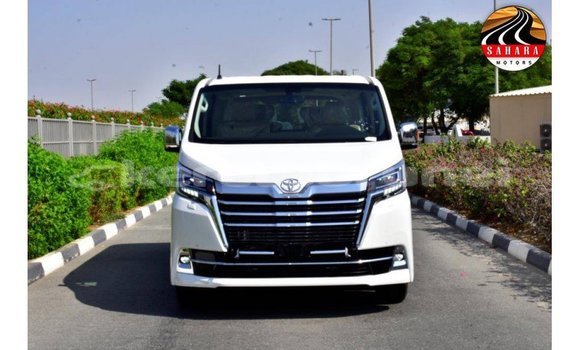 Buy Import Toyota Granvia White Car in Import - Dubai in Belait Buy Import Toyota Granvia White Car in Import - Dubai in Belait
