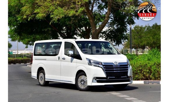 Buy Import Toyota Granvia White Car in Import - Dubai in Belait Buy Import Toyota Granvia White Car in Import - Dubai in Belait