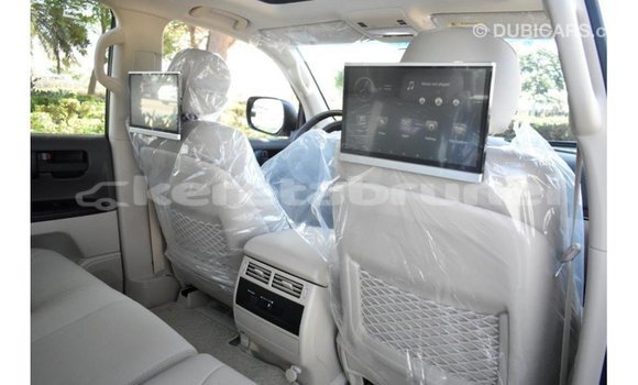 Buy Import Toyota Land Cruiser White Car in Import - Dubai in Belait Buy Import Toyota Land Cruiser White Car in Import - Dubai in Belait