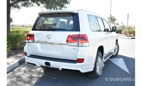 Buy Import Toyota Land Cruiser White Car in Import - Dubai in Belait Buy Import Toyota Land Cruiser White Car in Import - Dubai in Belait