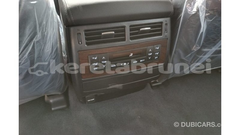 Big with watermark toyota land cruiser belait import dubai 2317
