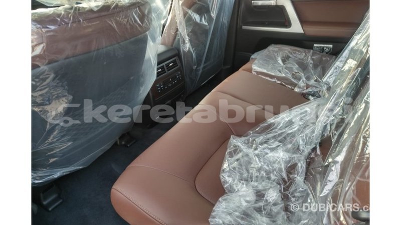 Big with watermark toyota land cruiser belait import dubai 2317