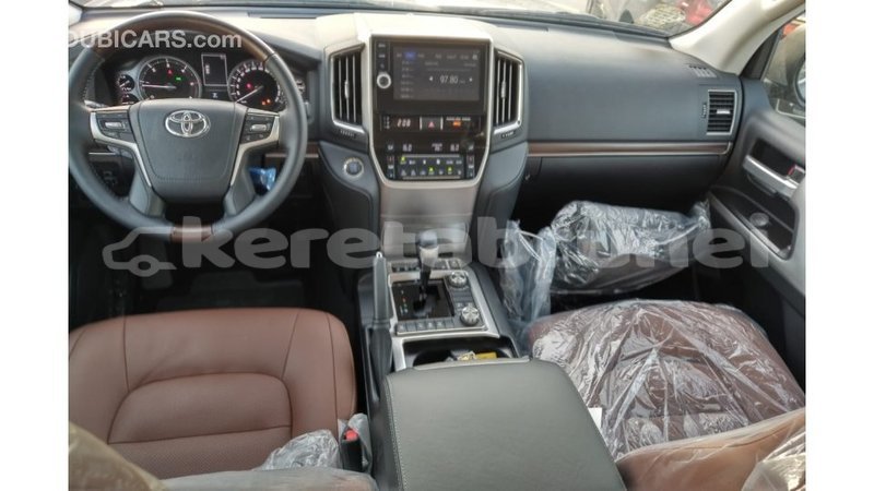Big with watermark toyota land cruiser belait import dubai 2317