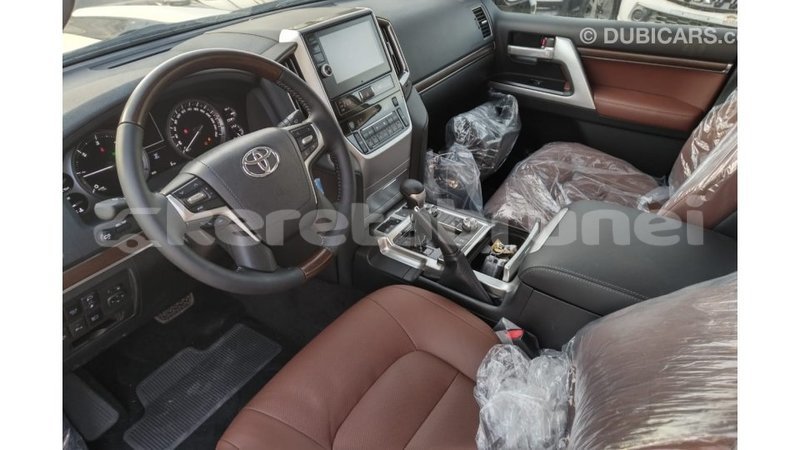 Big with watermark toyota land cruiser belait import dubai 2317