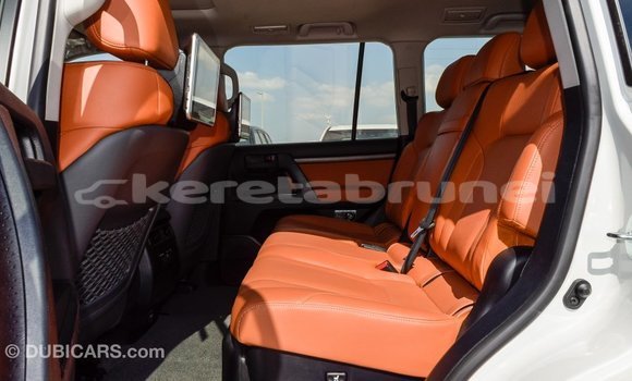 Buy Import Toyota Land Cruiser White Car in Import - Dubai in Belait Buy Import Toyota Land Cruiser White Car in Import - Dubai in Belait