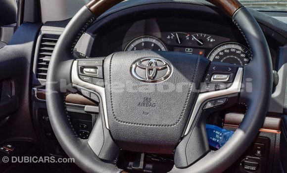 Buy Import Toyota Land Cruiser White Car in Import - Dubai in Belait Buy Import Toyota Land Cruiser White Car in Import - Dubai in Belait