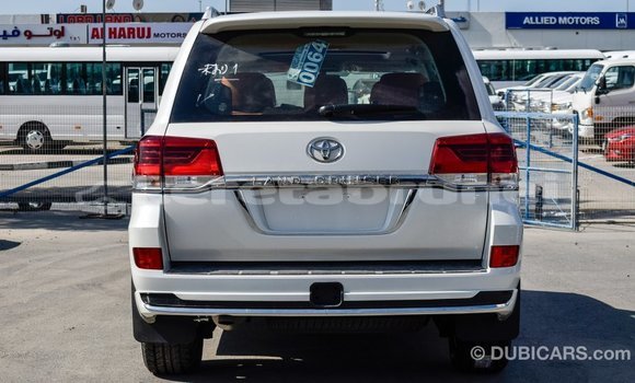 Buy Import Toyota Land Cruiser White Car in Import - Dubai in Belait Buy Import Toyota Land Cruiser White Car in Import - Dubai in Belait