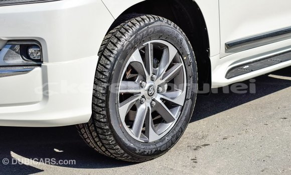 Buy Import Toyota Land Cruiser White Car in Import - Dubai in Belait Buy Import Toyota Land Cruiser White Car in Import - Dubai in Belait