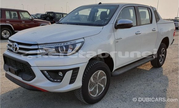 Buy Import Toyota Hilux White Car in Import - Dubai in Belait Buy Import Toyota Hilux White Car in Import - Dubai in Belait