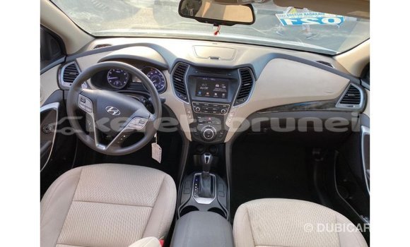 Buy Import Hyundai Santa Fe White Car in Import - Dubai in Belait Buy Import Hyundai Santa Fe White Car in Import - Dubai in Belait