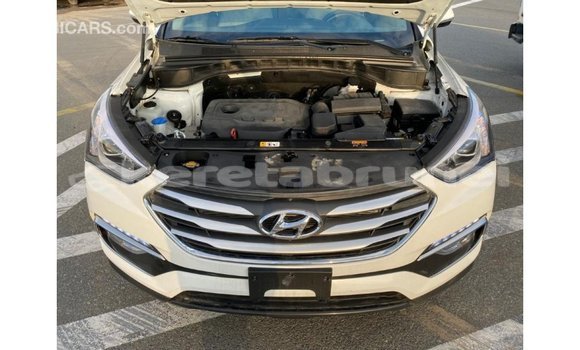 Buy Import Hyundai Santa Fe White Car in Import - Dubai in Belait Buy Import Hyundai Santa Fe White Car in Import - Dubai in Belait