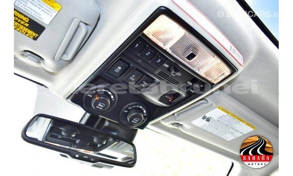 Buy Import Toyota HiAce White Truck in Import - Dubai in Belait Buy Import Toyota HiAce White Truck in Import - Dubai in Belait