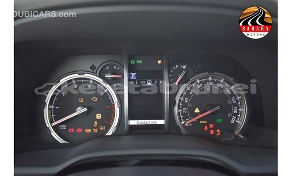 Buy Import Toyota HiAce White Truck in Import - Dubai in Belait Buy Import Toyota HiAce White Truck in Import - Dubai in Belait