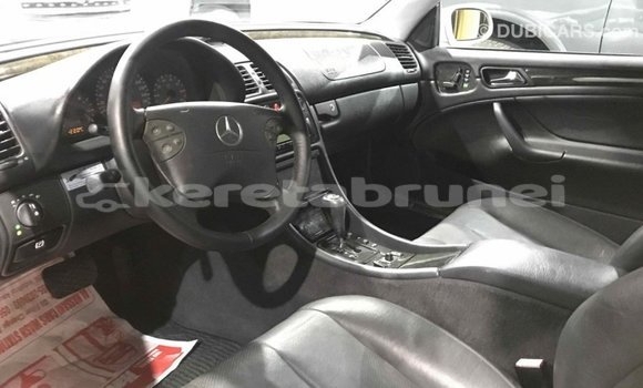 Buy Import Mercedes-Benz 190 (W201) Other Car in Import - Dubai in Belait Buy Import Mercedes-Benz 190 (W201) Other Car in Import - Dubai in Belait