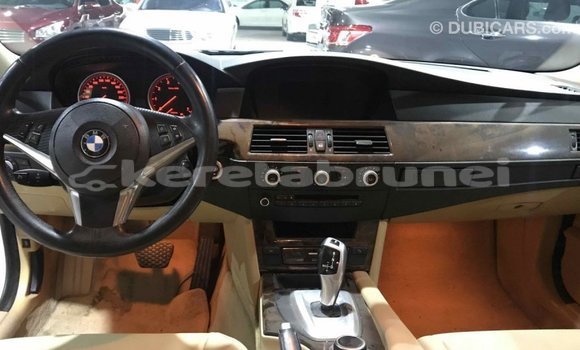 Buy Import BMW C White Bike in Import - Dubai in Belait Buy Import BMW C White Bike in Import - Dubai in Belait