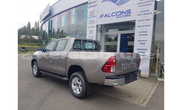 Buy Import Toyota Hilux Other Car in Import - Dubai in Belait Buy Import Toyota Hilux Other Car in Import - Dubai in Belait