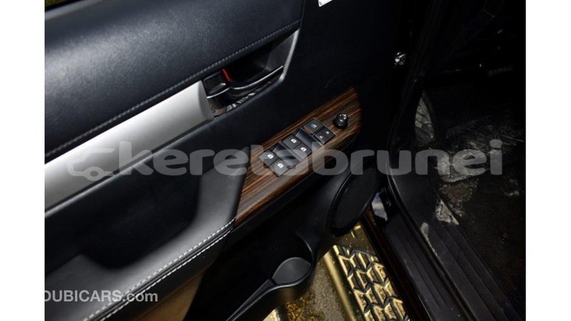 Big with watermark toyota hilux belait import dubai 2365