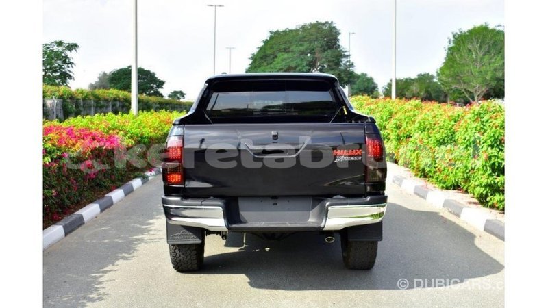Big with watermark toyota hilux belait import dubai 2365