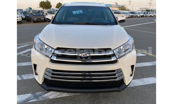 Buy Import Toyota Highlander White Car in Import - Dubai in Belait Buy Import Toyota Highlander White Car in Import - Dubai in Belait