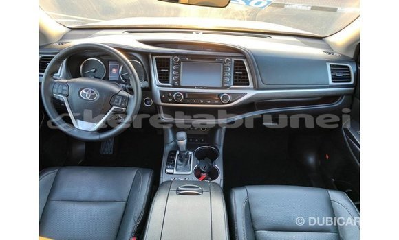 Buy Import Toyota Highlander White Car in Import - Dubai in Belait Buy Import Toyota Highlander White Car in Import - Dubai in Belait