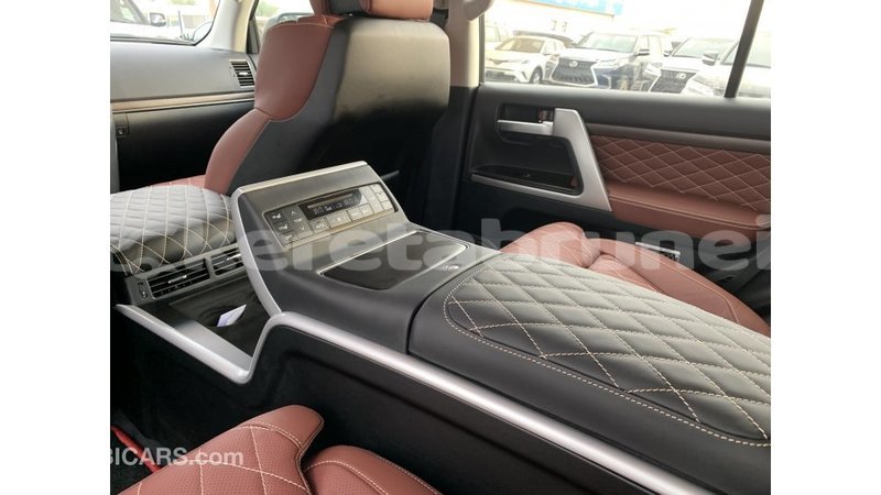 Big with watermark toyota land cruiser belait import dubai 2380