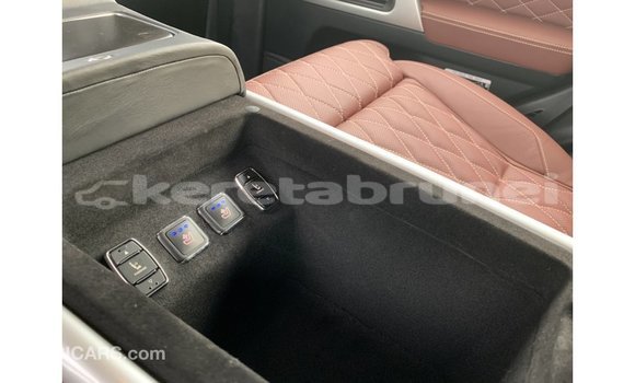 Buy Import Toyota Land Cruiser Black Car in Import - Dubai in Belait Buy Import Toyota Land Cruiser Black Car in Import - Dubai in Belait