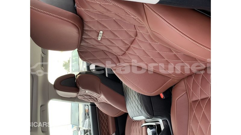 Big with watermark toyota land cruiser belait import dubai 2380