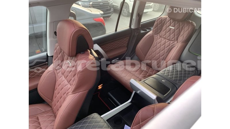 Big with watermark toyota land cruiser belait import dubai 2380