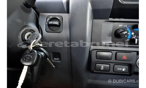 Buy Import Toyota Land Cruiser Red Car in Import - Dubai in Belait Buy Import Toyota Land Cruiser Red Car in Import - Dubai in Belait