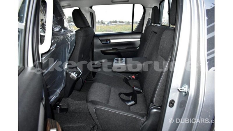 Big with watermark toyota hilux belait import dubai 2390