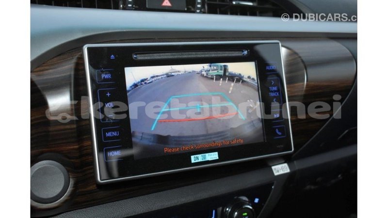 Big with watermark toyota hilux belait import dubai 2390